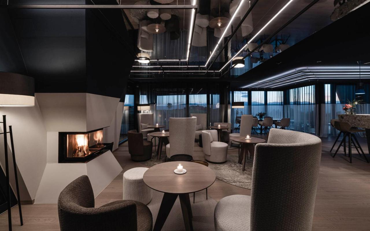 Aeon Hotel - Adults Only Bed & Breakfast Oberbozen Exteriör bild