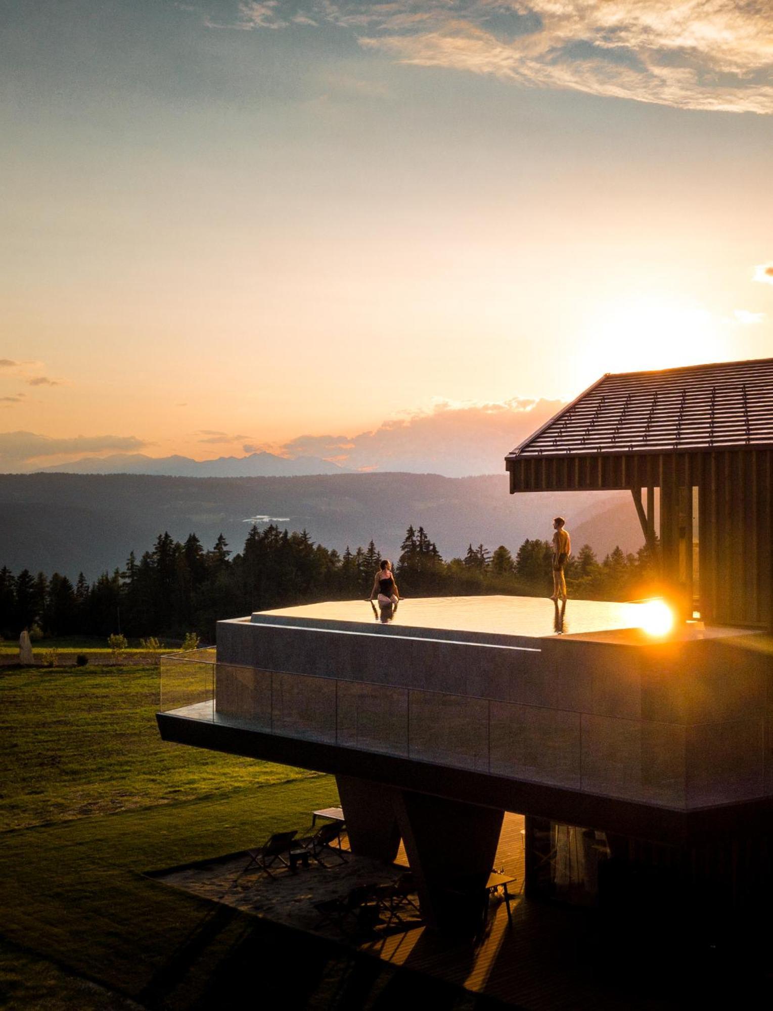 Aeon Hotel - Adults Only Bed & Breakfast Oberbozen Exteriör bild